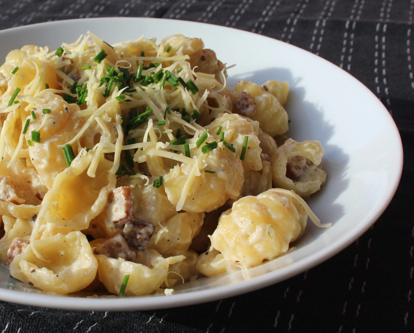 Lazy vegan man carbonara