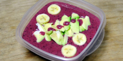 Voćni smoothie bowl